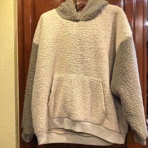 American Eagle Shepa Pull Over Hoodie